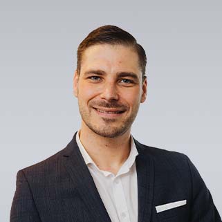 Sascha Kimayr, akad. FDL